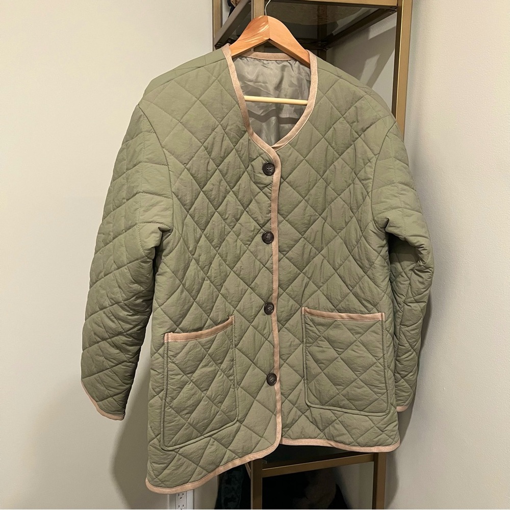Army green quilted jacket M-L